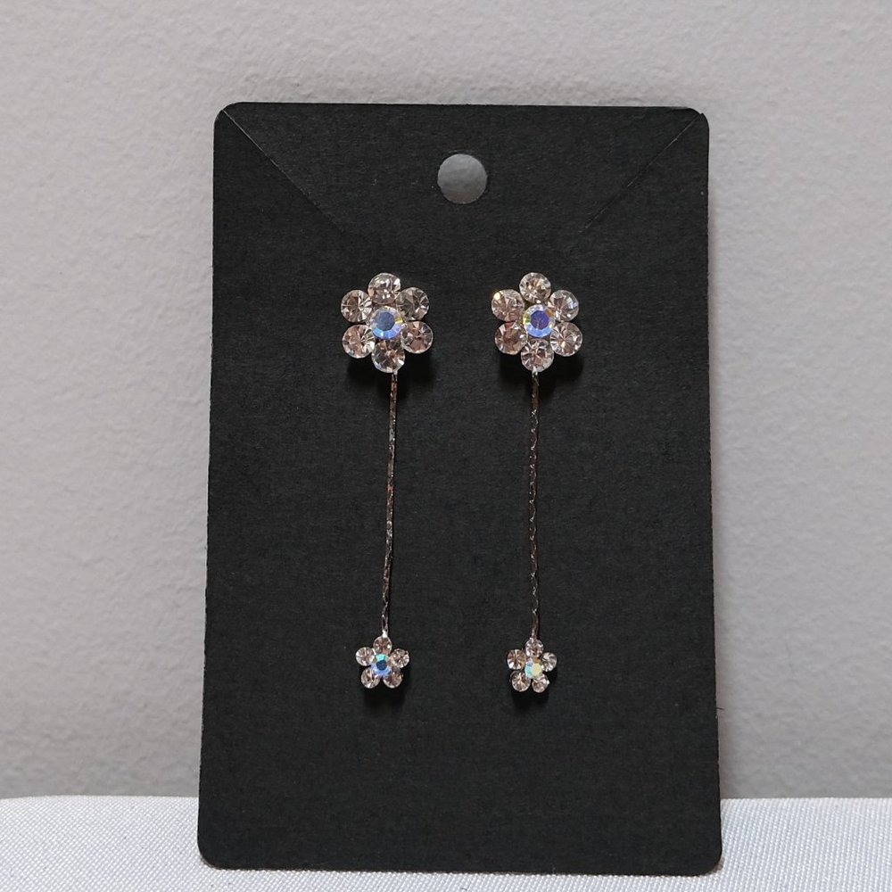 STUNNING Flower Crystal Dangling Earrings